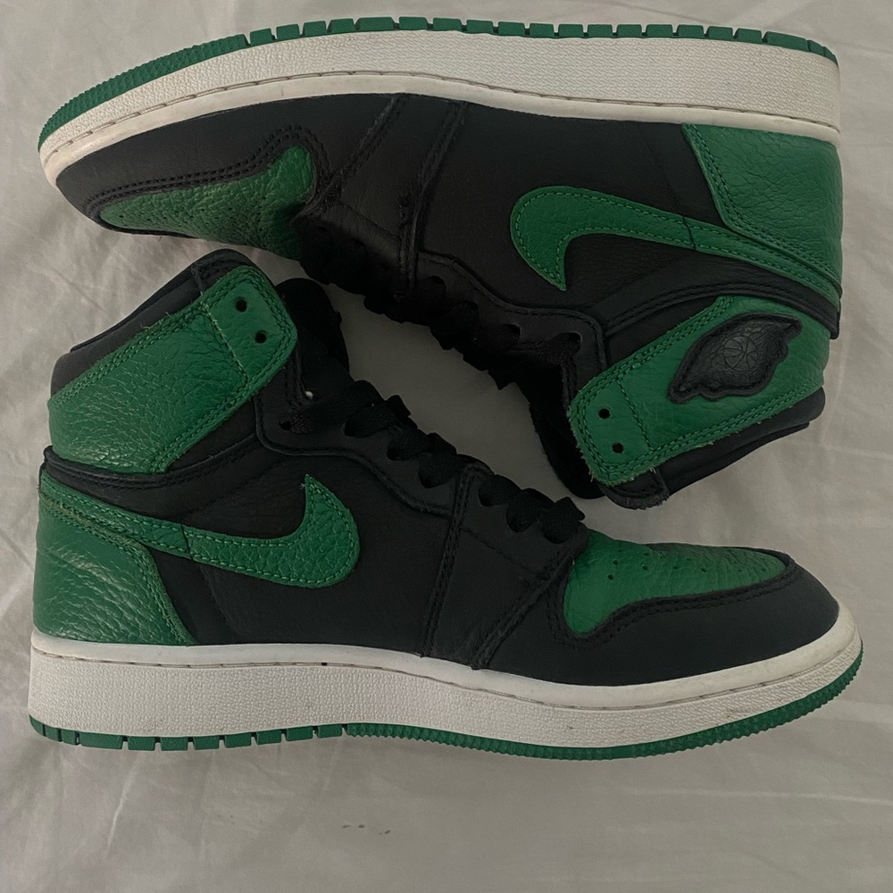 Pine Green Nike Dunks